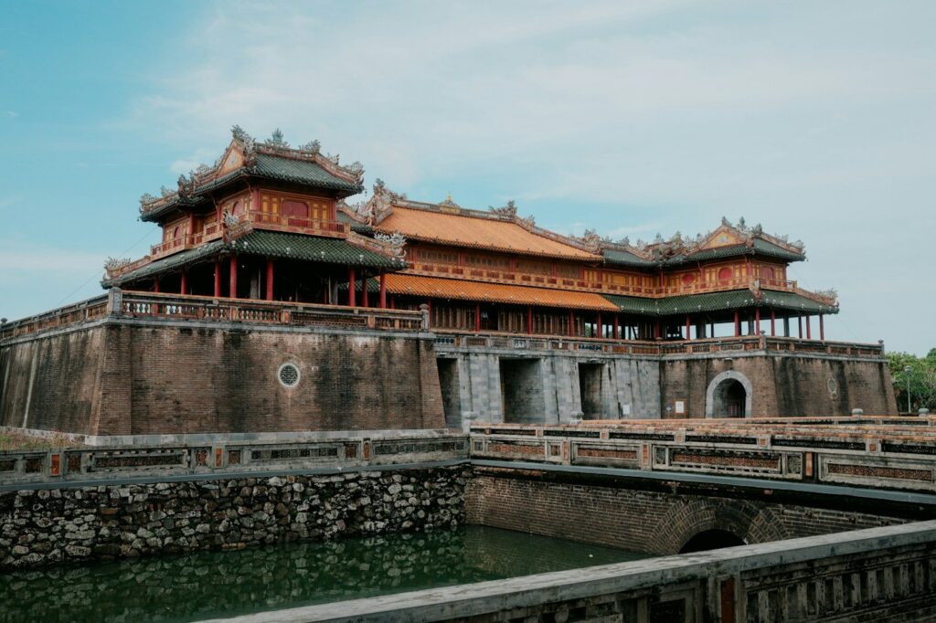 Kiến trúc tại Huế